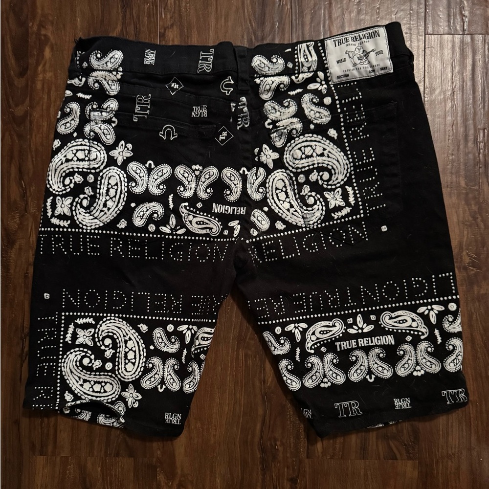True Religion Black and White Paisley Shorts Ricky Straight size 36